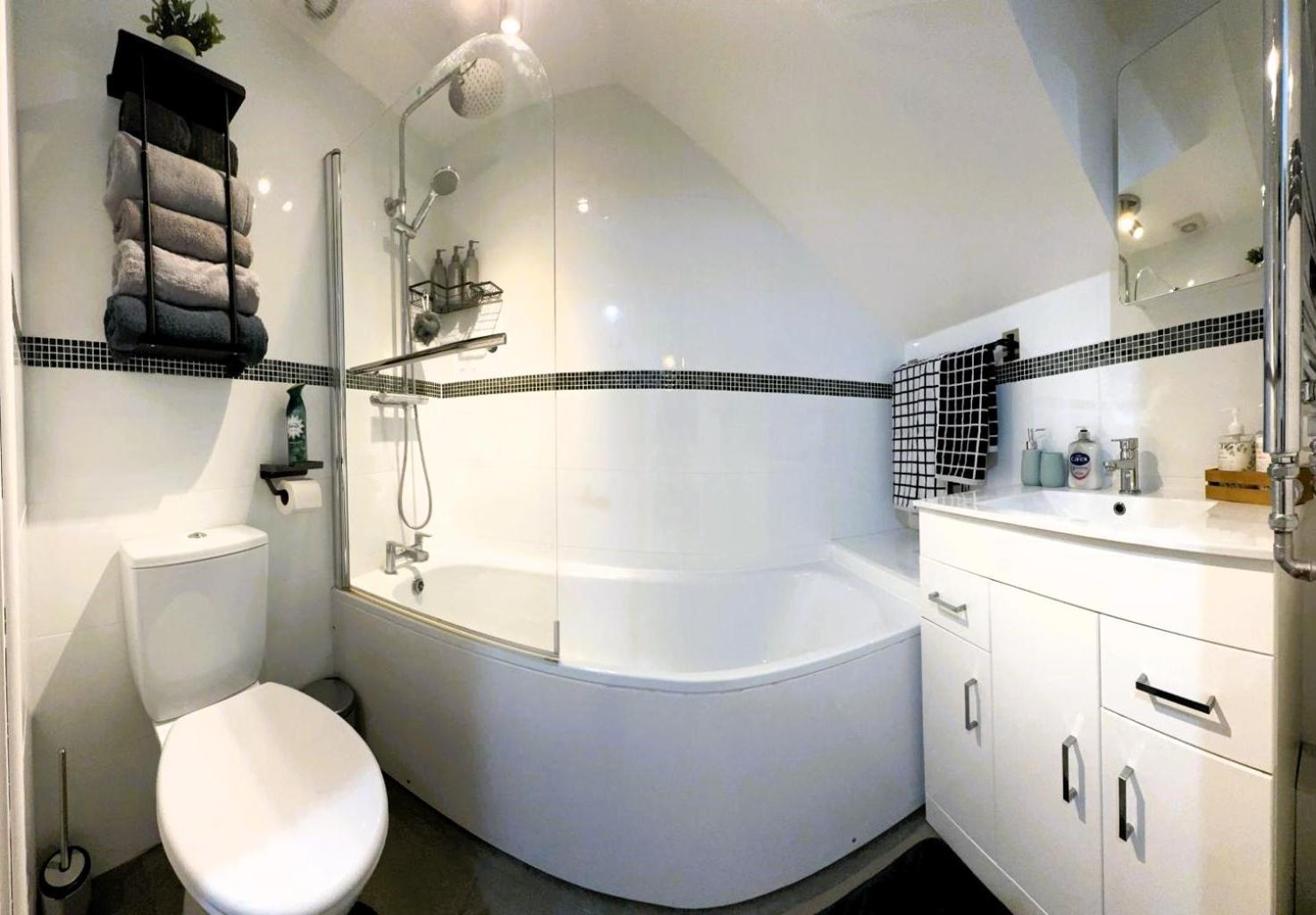 Large Cosy 2 Bedroom Ground Floor Flat In Stevenage Sg1 Sleeps 4-5 Free Parking Buitenkant foto